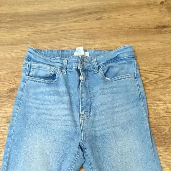 Women's Blue Jeans - Picture 3 of 8